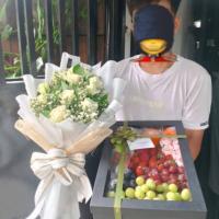 Flower Bouquet And Fruitbox 38